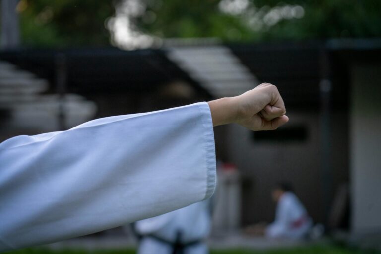 Are Batons Legal in Canada